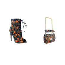 Autumn 2020 European and American new mid-tube fashion camouflage sexy plus size short boots and matching purse sets